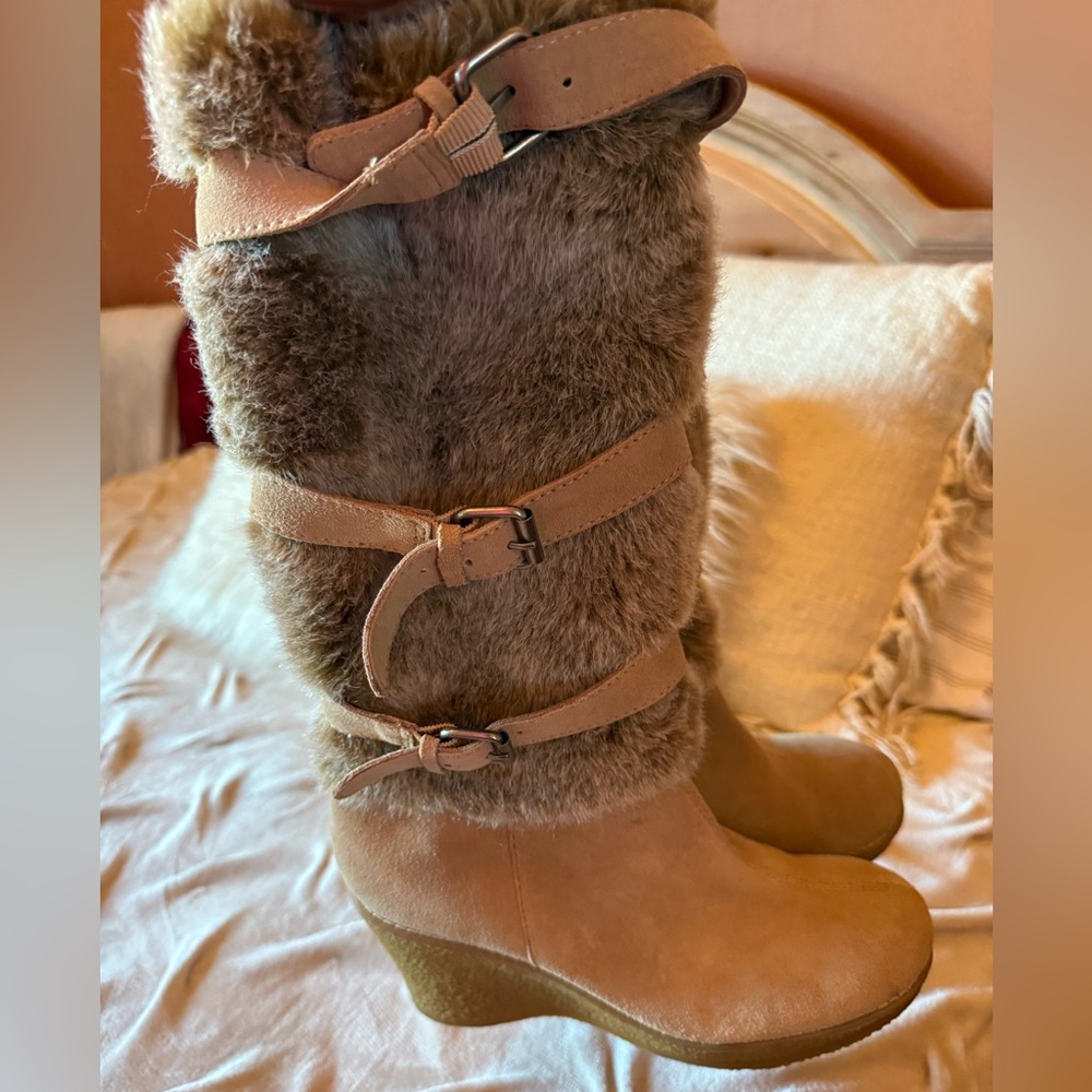 Tan Faux Fur Wedge Boots